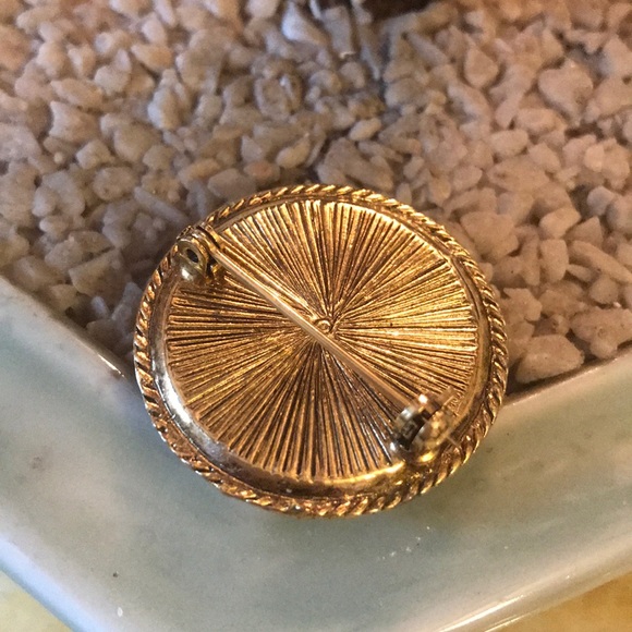 Vintage mosaic round brooch - Picture 3 of 4